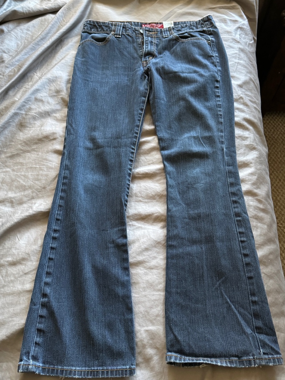 Vintage Y2K Levi’s 525 Women’s jeans, bootcut, 10M